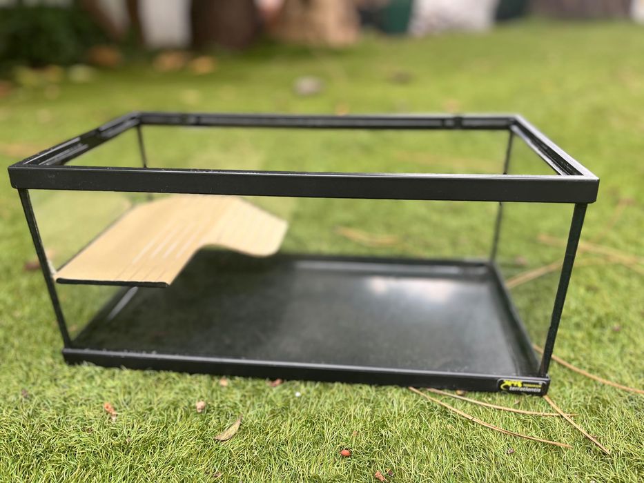 Tartarugueiras / Aquário para tartarugas