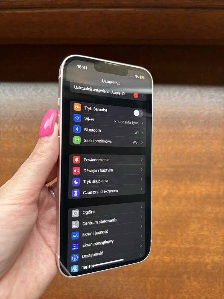 iPhone 13 różowy 128gb 79% baterii