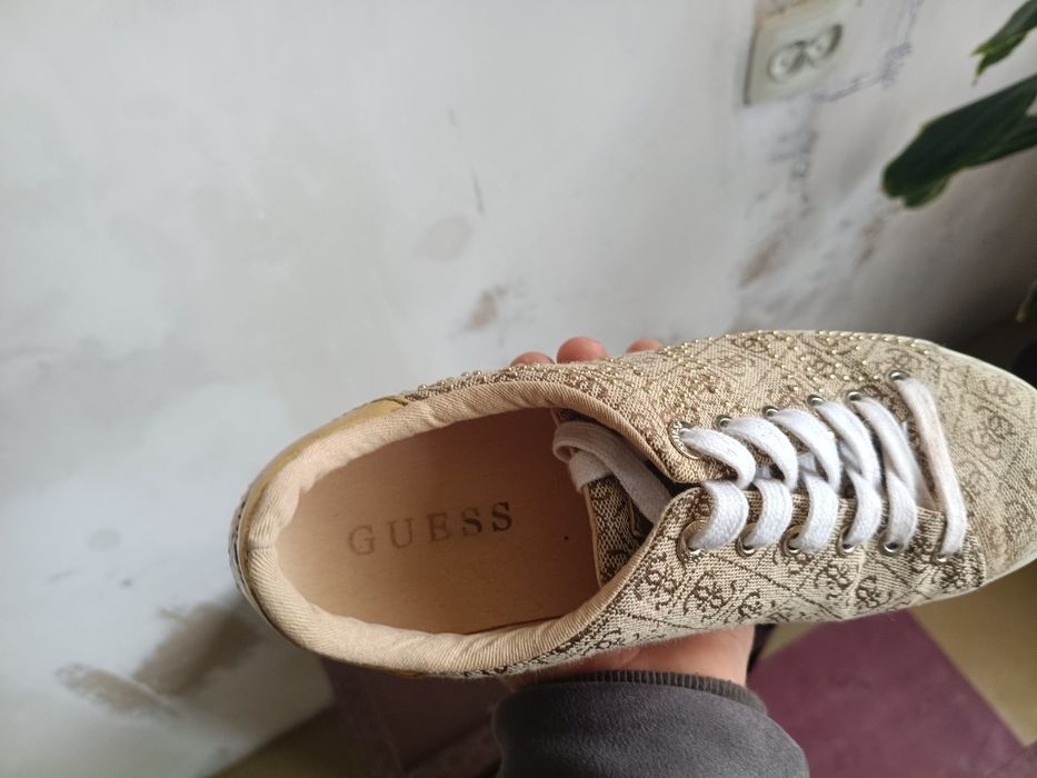 женские кеды Guess Beckie