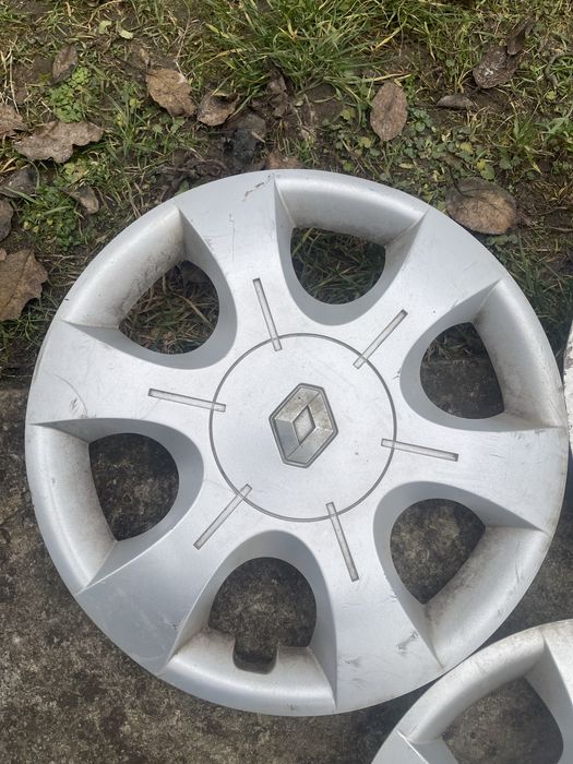 Оригинальные колпаки R16 Renault Trafic поштучно