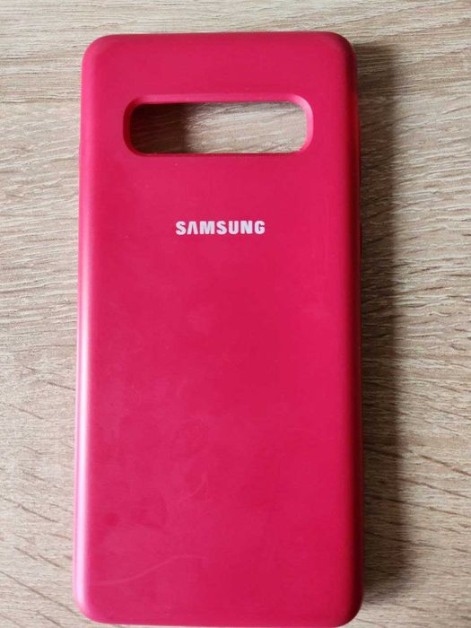 чохли Samsung s10 вживані за 4 штуки 180 грн.