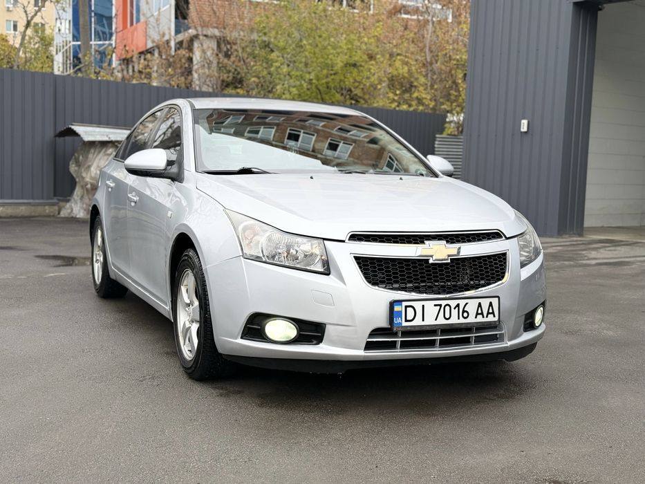 Chevrolet Cruze 1.8 з газом