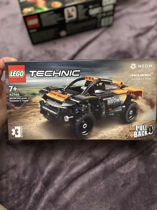 Продам lego 42166
