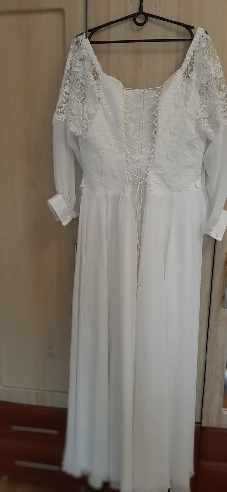 Свадебное платье 50-54