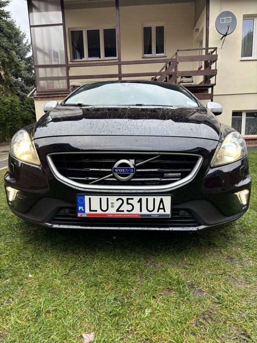 Volvo v40 2.0 D4 R-line