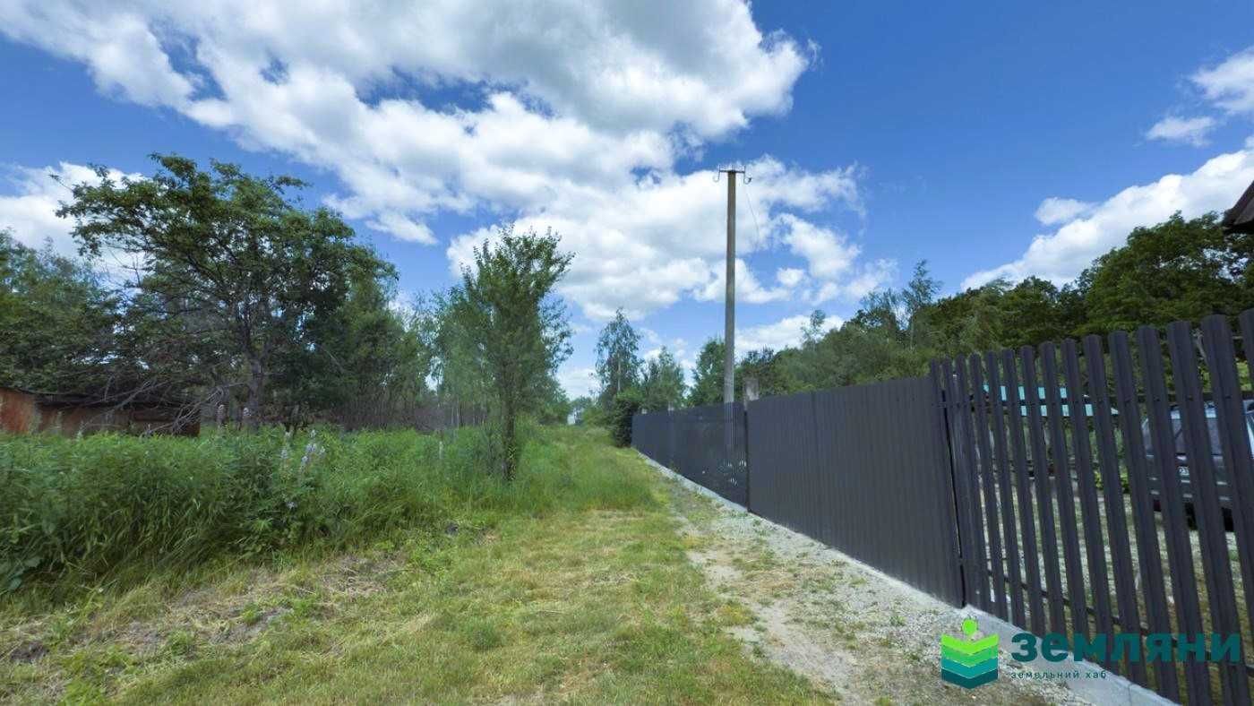 Продається дачна ділянка 5,5 сот у с. Черніїв