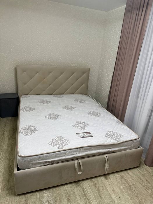 Ліжко двоспальне