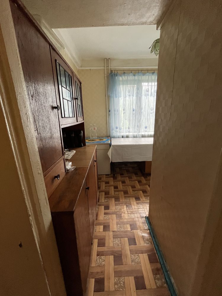 Продается 1 комн 2/5 ул.Мира Газ колонка