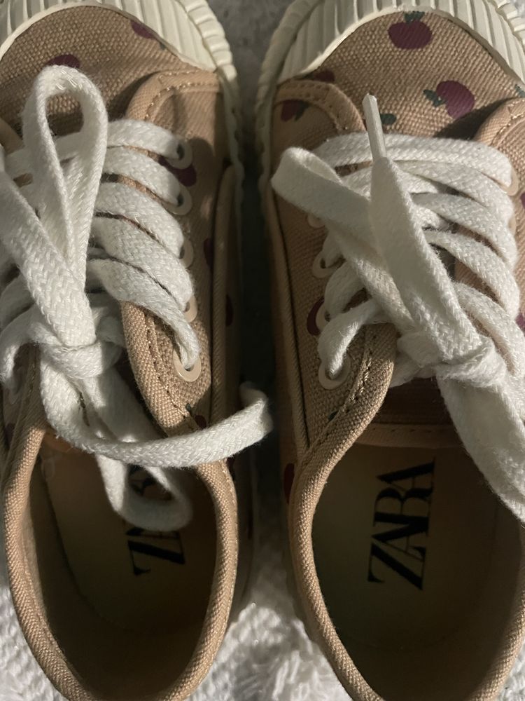 Кеди zara 26 розмір