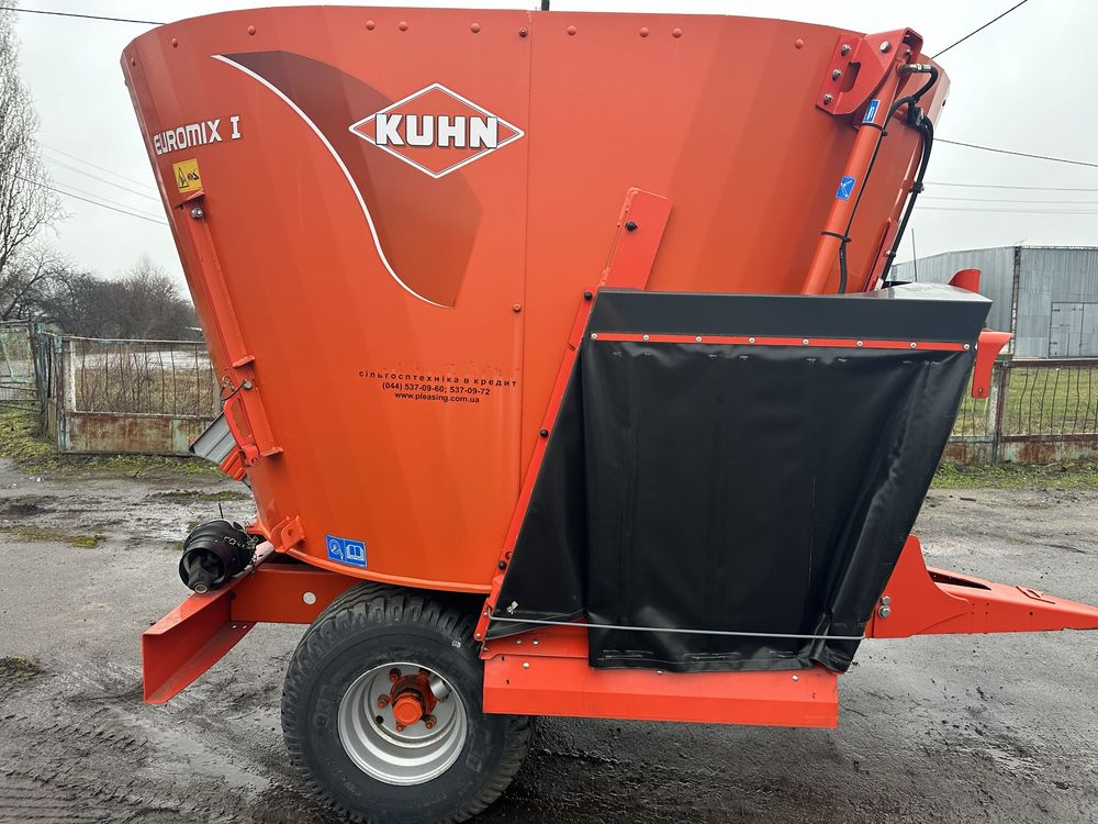 Кормозмішувач кормороздавач KUHN EUROMIX 870