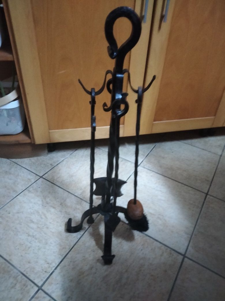 Trem para ladeira em ferro forjado