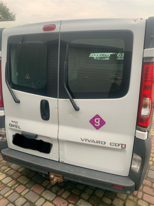 Opel Vivaro 2011 рік