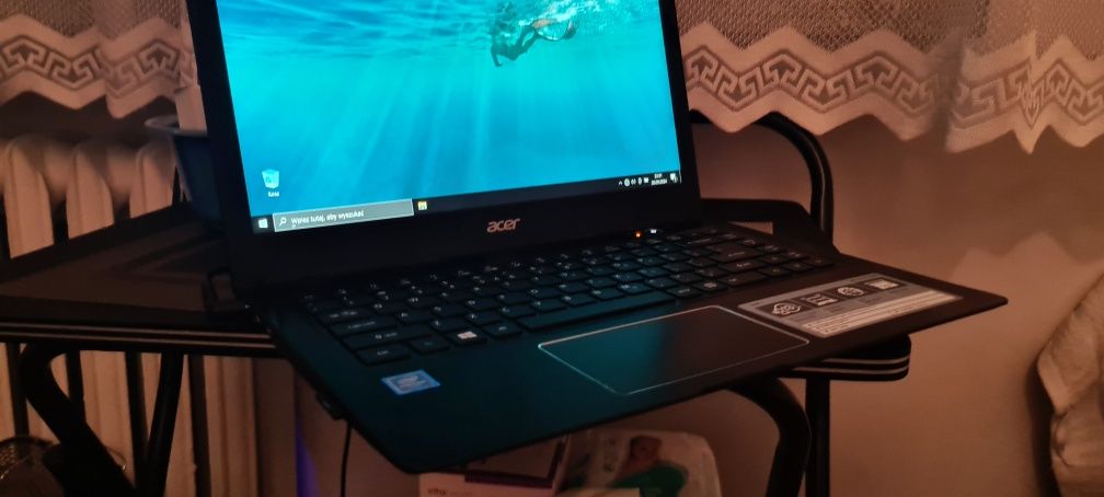 Acer Swift 1 14"/ Pentium Quad-Core / 128GB / Bateria 10 Godzin / W10
