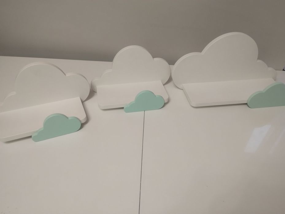 3 półeczki wiszące chmurki