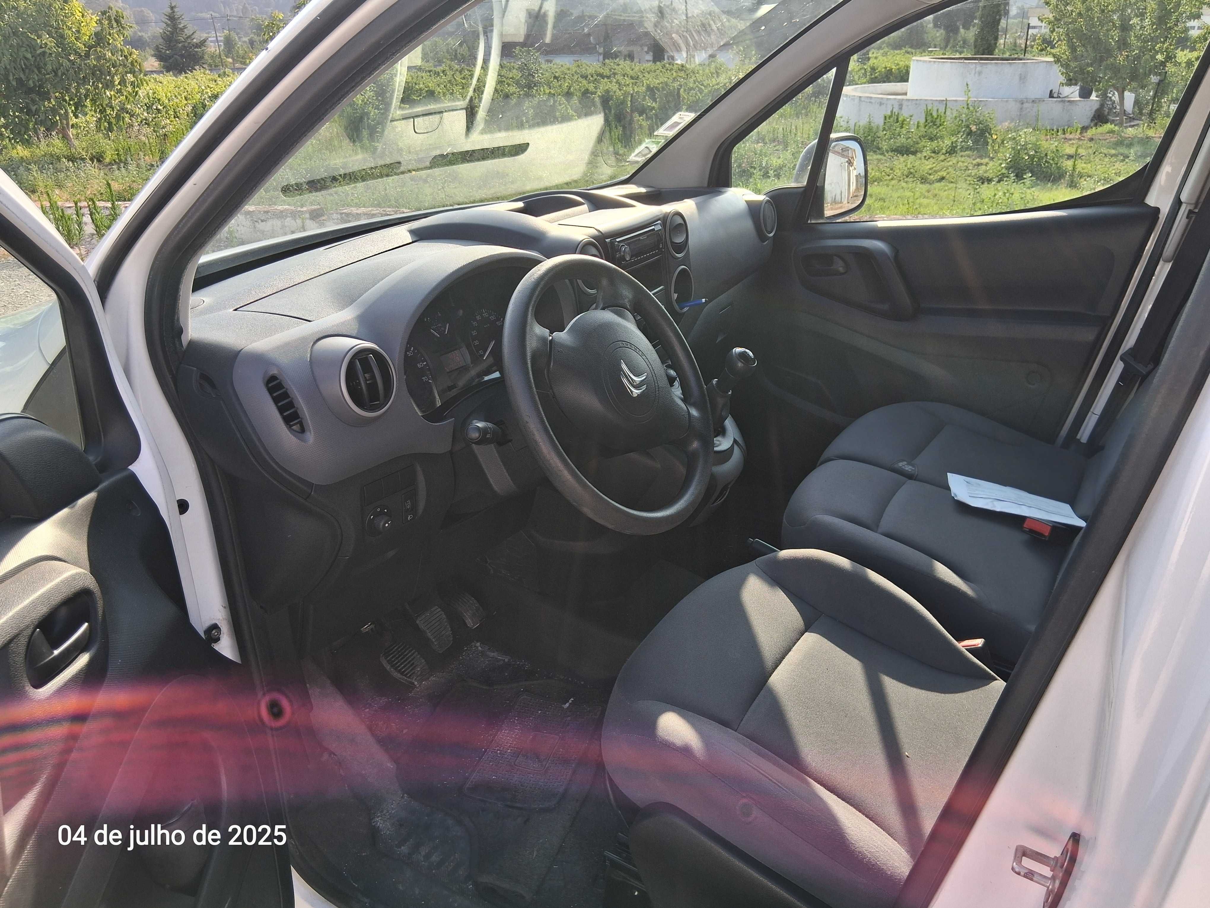 CIROEN BERLINGO de 3 Lugares - L1 - 1.6HDI - 90CV