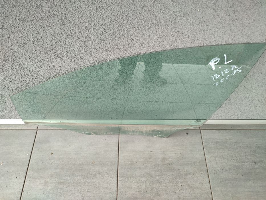 Szyba drzwi lewych przednich Seat Ibiza 2015Rok