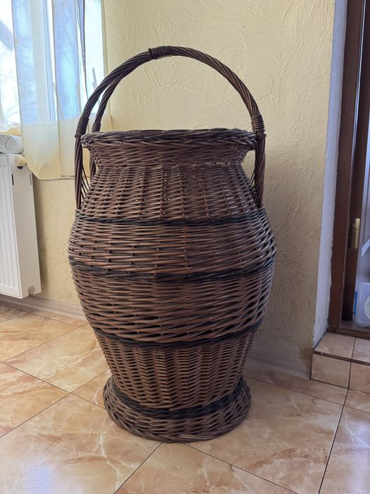 Корзина доя білизни з натуральної лози кошик