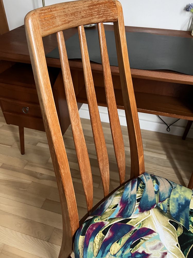 Krzesło tekowe, tapicerowane VINTAGE