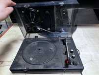 Zabytkowy gramofon unitra kemping