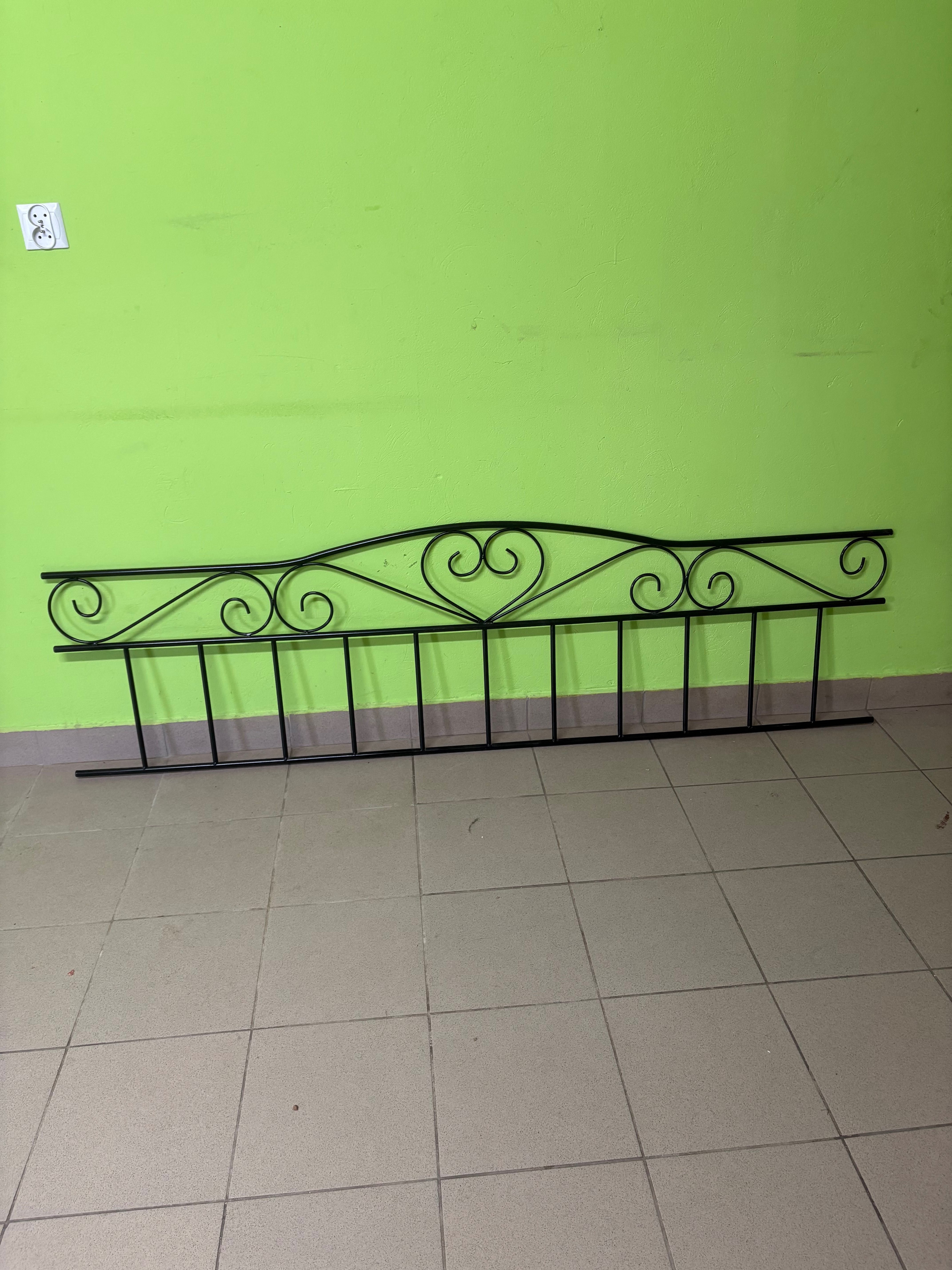 Sprzedam łóżko metalowe czarne
