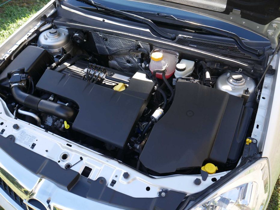 Продам НОВИЙ Opel Vectra C, офіційний