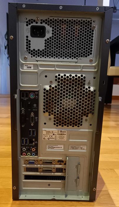 Computer ASUS / Monitor AOC / Teclado Mecânico --> Bundle