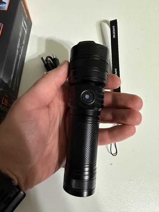 Телескопічний ручний ліхтарик SUPERFIRE L16-Т заряджається 15 Вт 890лм