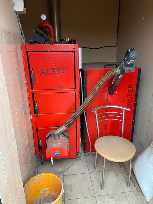 Продам будівлю комерційного призначення.