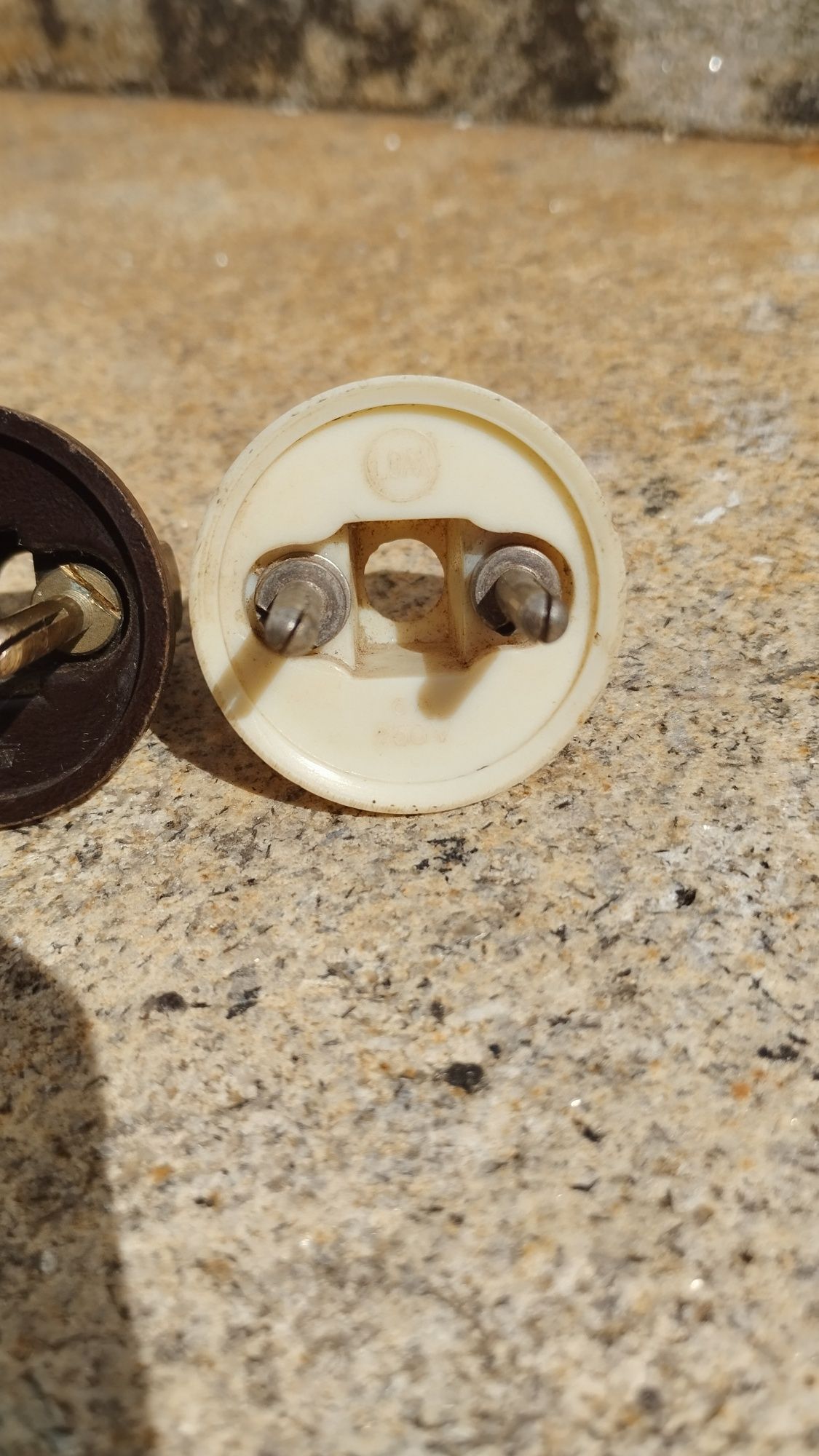 Fichas macho da SIPE e da LOAN 6A 250V antigass