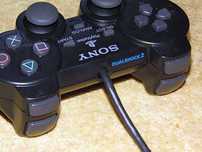 Oryginalny pad do konsoli Sony PlayStation 2