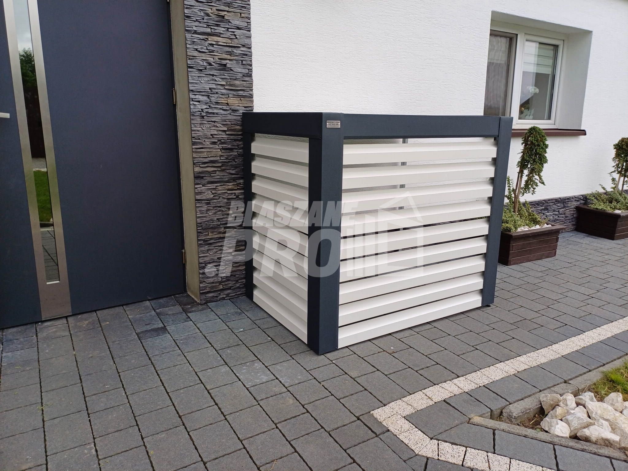 Osłona klimatyzatora pompy ciepła 90x50x110 cm biały antracyt GP302