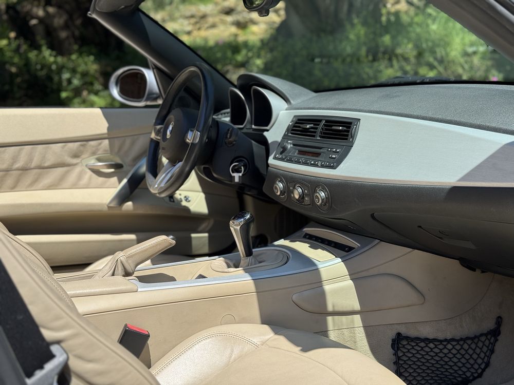 BMW Z4 3.0si 265cv - caixa manual (selo antigo)