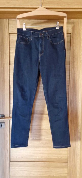 Jeansy damskie levi strauss & co model Straight Leg