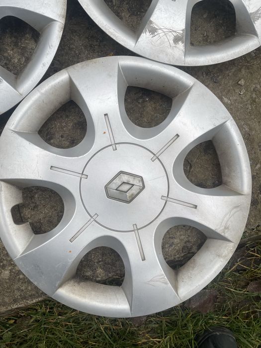 Оригинальные колпаки R16 Renault Trafic поштучно