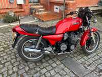 Yamaha XJ 650 clássica