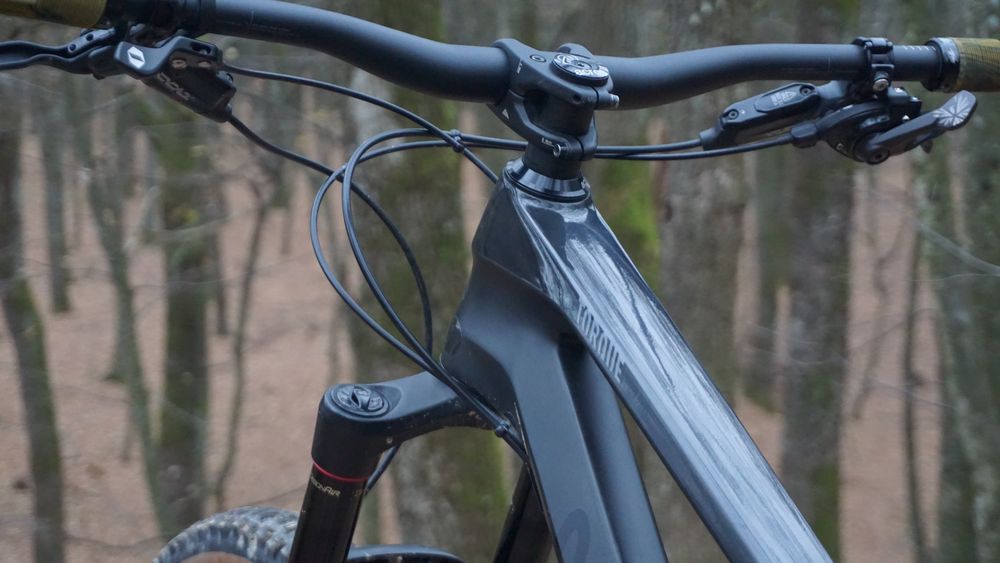 Велосипед двохпідвіс Canyon Torque CF