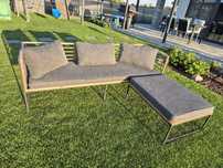 Zestaw mebli ogrodowych szezlong sofa JYSK Ugilt Czarny