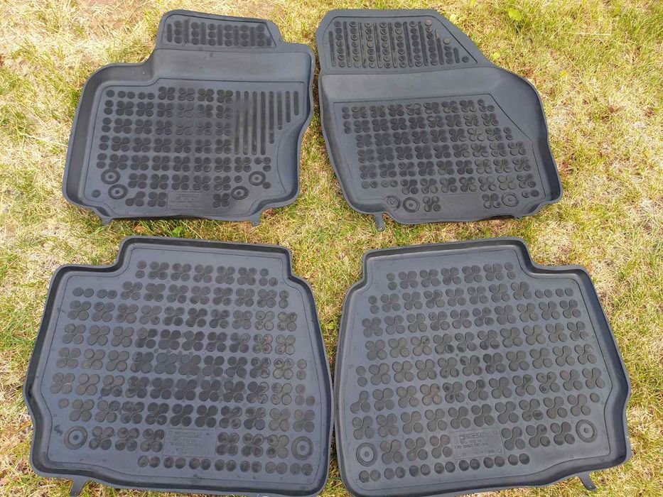 Коврики в салон Ford Mondeo IV 06/2007-2014 Rezaw-Plast 200605