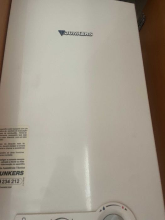 Esquentador com revisão feita ventilado Junkers
