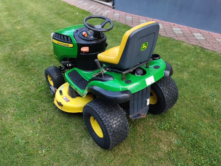 Kosiarka traktorek John Deere D 140