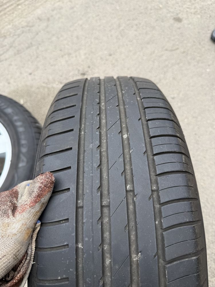 Диски з шинами hyundai 215/65r16 5 на 114.3