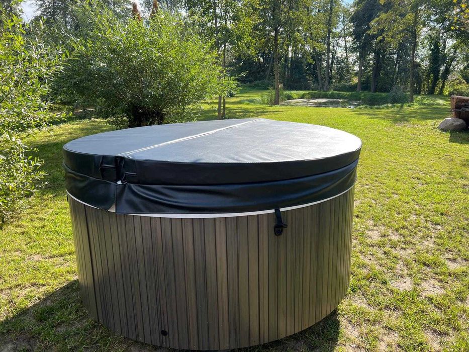 Jacuzzi SUNDANCE SPAS – model DENALI super stan, nowe przykrycie USA