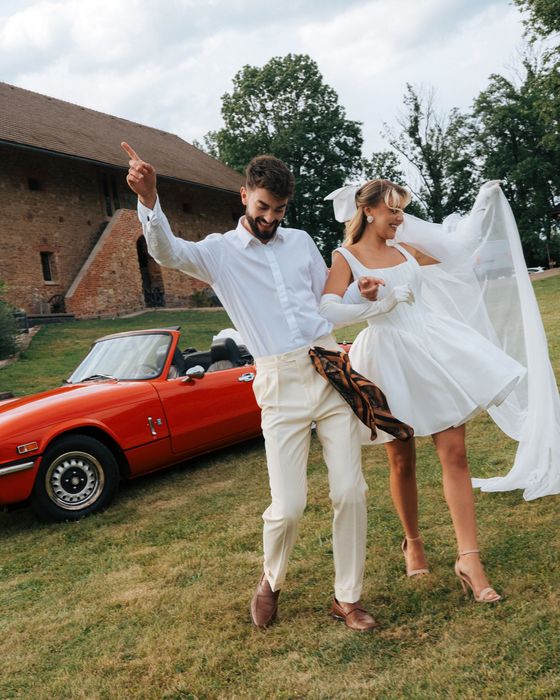 Triumph Spitfire - wynajem zabytkowego auta do ślubu. [Ford Mustang]
