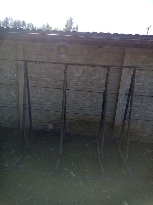 Stojak na okna i parapety