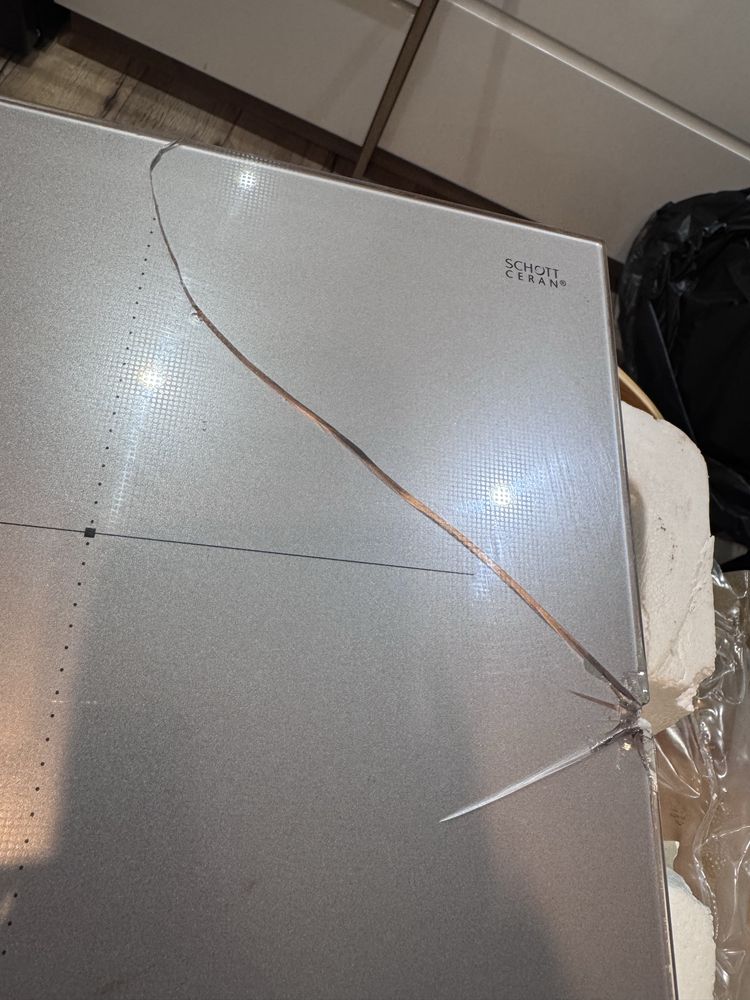 Plyta indukcyjna wls2760 bf uszkodzona