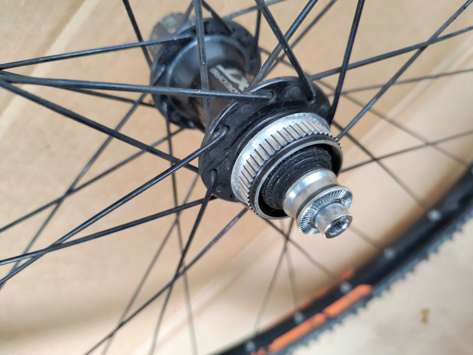 KTM - ładne tylne koło  28" , PIASTA DEORE XT