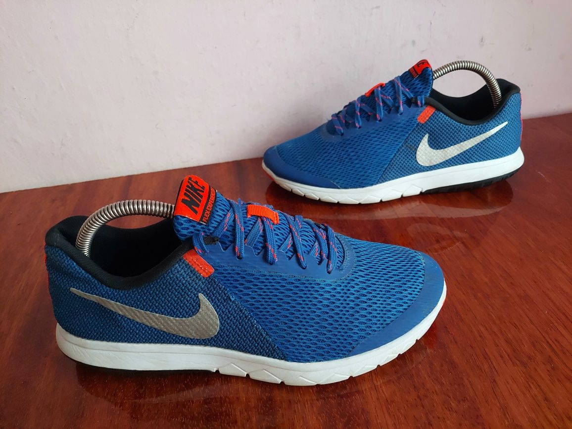 Кроссовки бігові фірми Nike Flex Experience RN5 оригінал 

Розмір по б