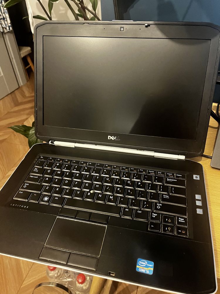 Dell Latitude 15