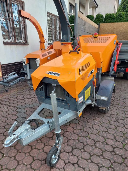 Wypożyczalnia- rębak do gałęzi. Usługi mielenia.