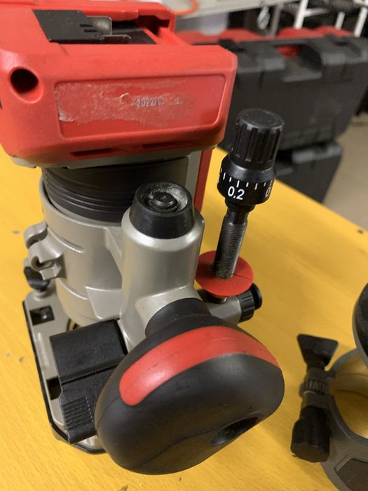 Акумуляторний безщітковий Фрезер обкантуванний Einhell TR-RO 18 Set Li